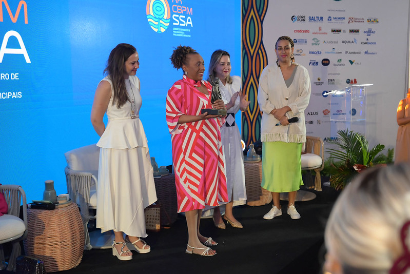 Luiz Caldas e Ilê Aiyê