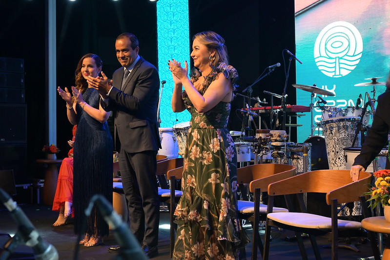 Autoridades Presentes