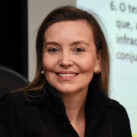 Cintia Estefania Fernandes